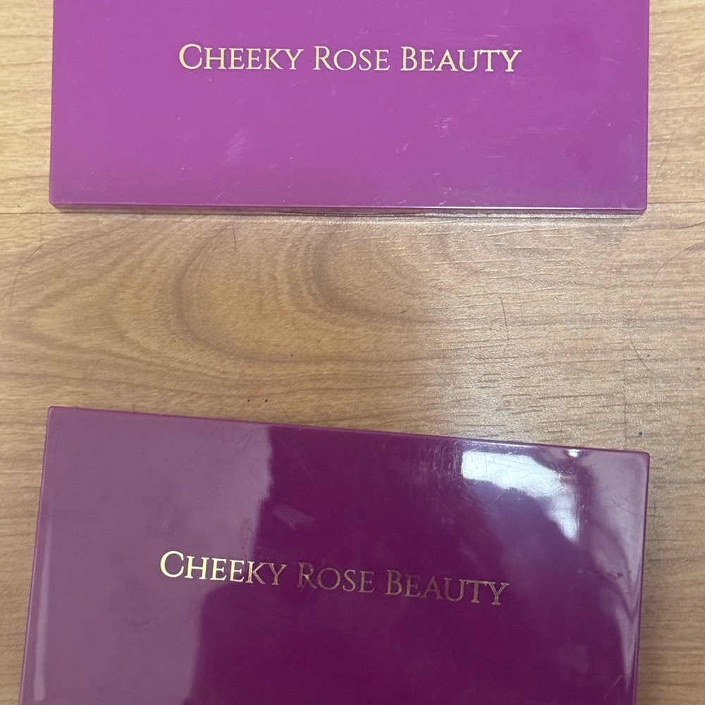 💕 cheeky rose lip gloss pallet